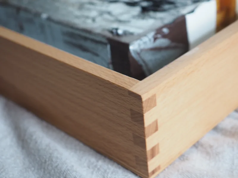 Kaffeekunst Massivholzrahmen – Siebträger-Design Weiß